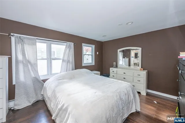 $725,000 | 235 Elm Avenue, Teaneck, NJ 07666