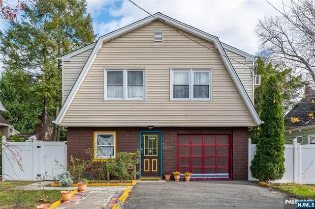 $725,000 | 235 Elm Avenue, Teaneck, NJ 07666