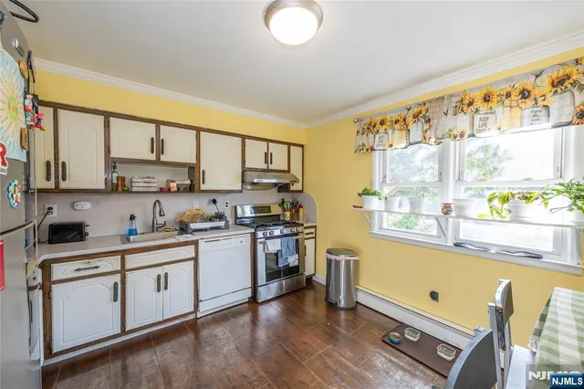 $725,000 | 235 Elm Avenue, Teaneck, NJ 07666