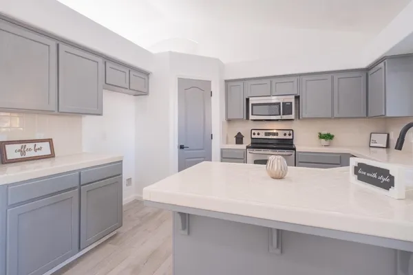 $469,000 | 9962 North Woodrow Avenue, Fresno, CA 93720