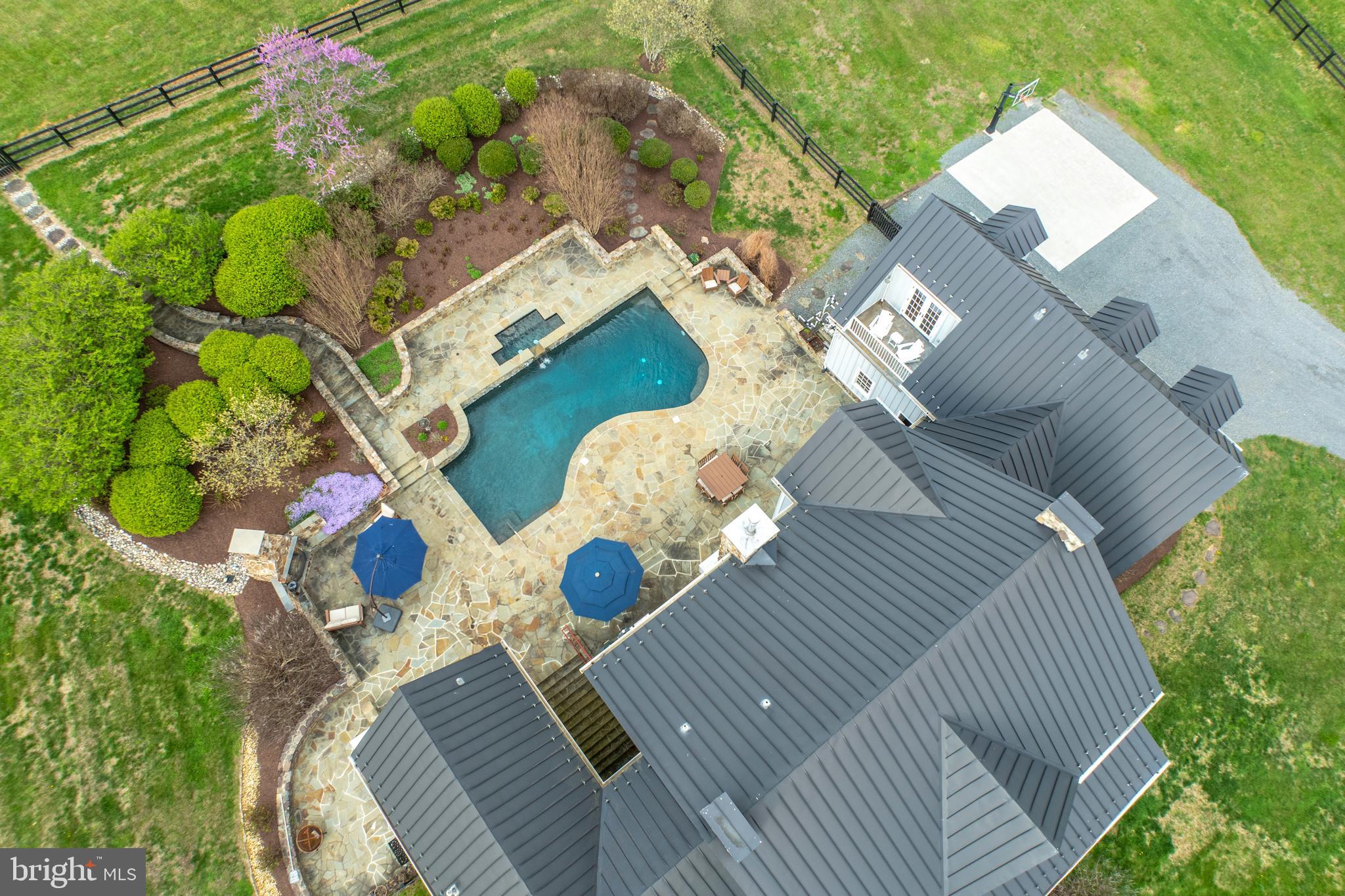 15718 Old Waterford Road Waterford, VA 20197 - Photo 9 of 81