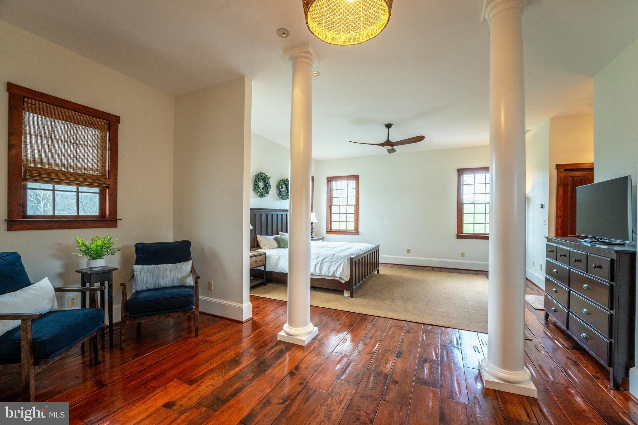 15718 Old Waterford Road Waterford, VA 20197 - Photo 10 of 81 a living room with furniture and a flat screen tv