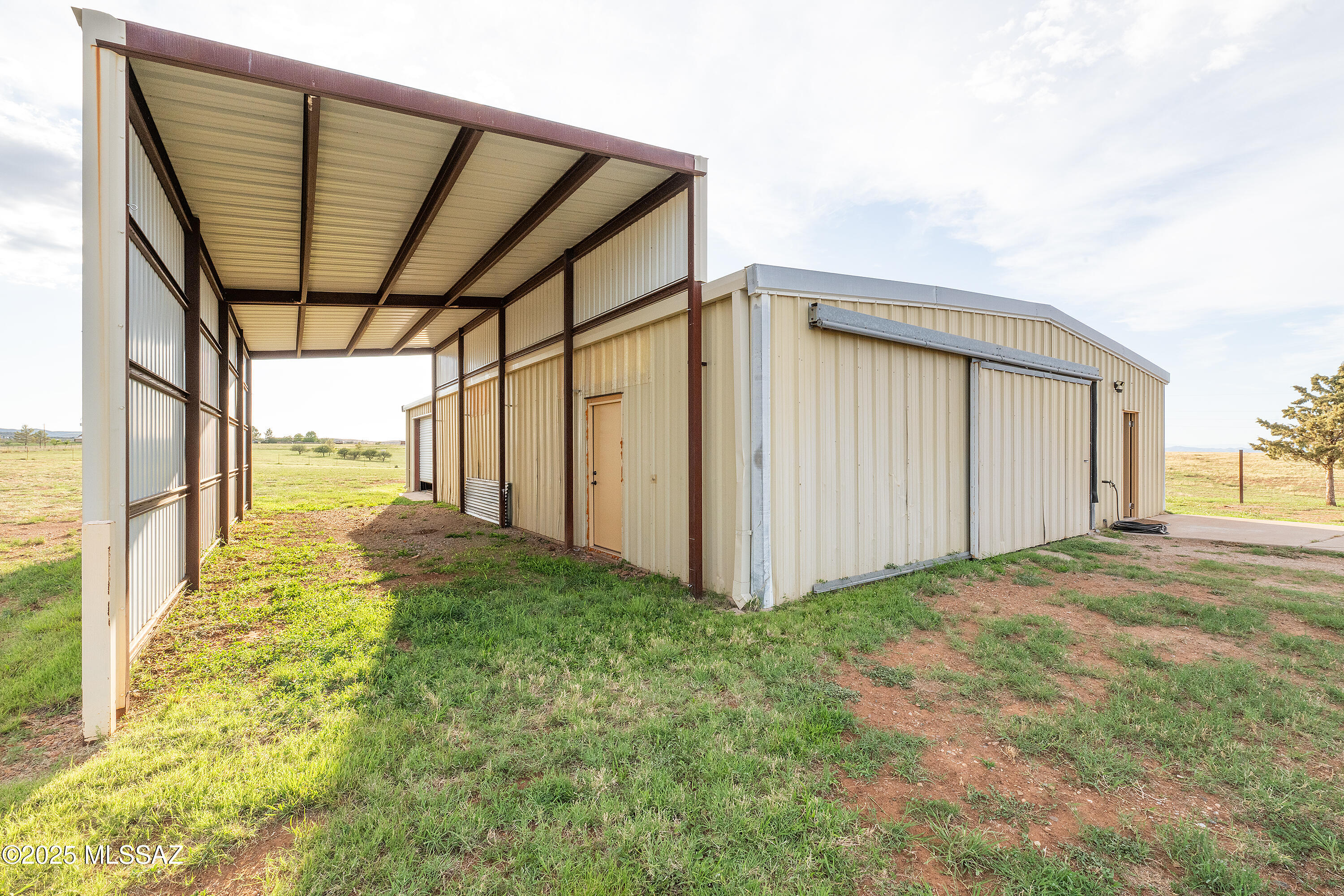 38 Longview Loop Road Elgin, AZ 85611 - Photo 5 of 44