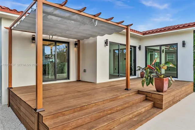 $2,478,000 | 9448 Abbott Avenue, Surfside, FL 33154