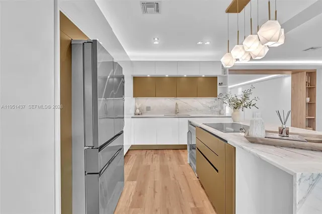 $2,478,000 | 9448 Abbott Avenue, Surfside, FL 33154