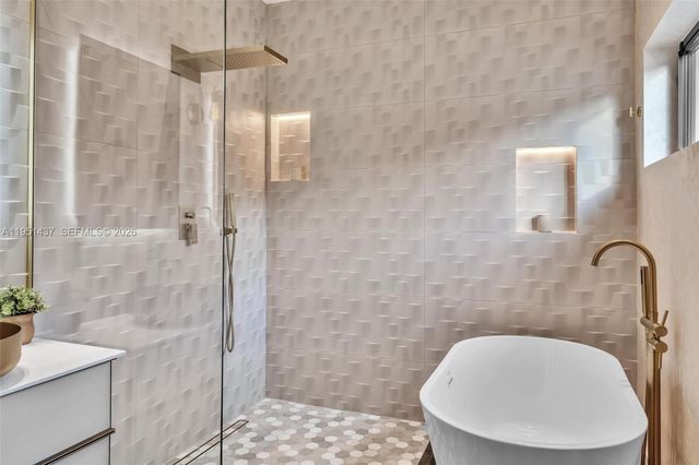 $2,478,000 | 9448 Abbott Avenue, Surfside, FL 33154