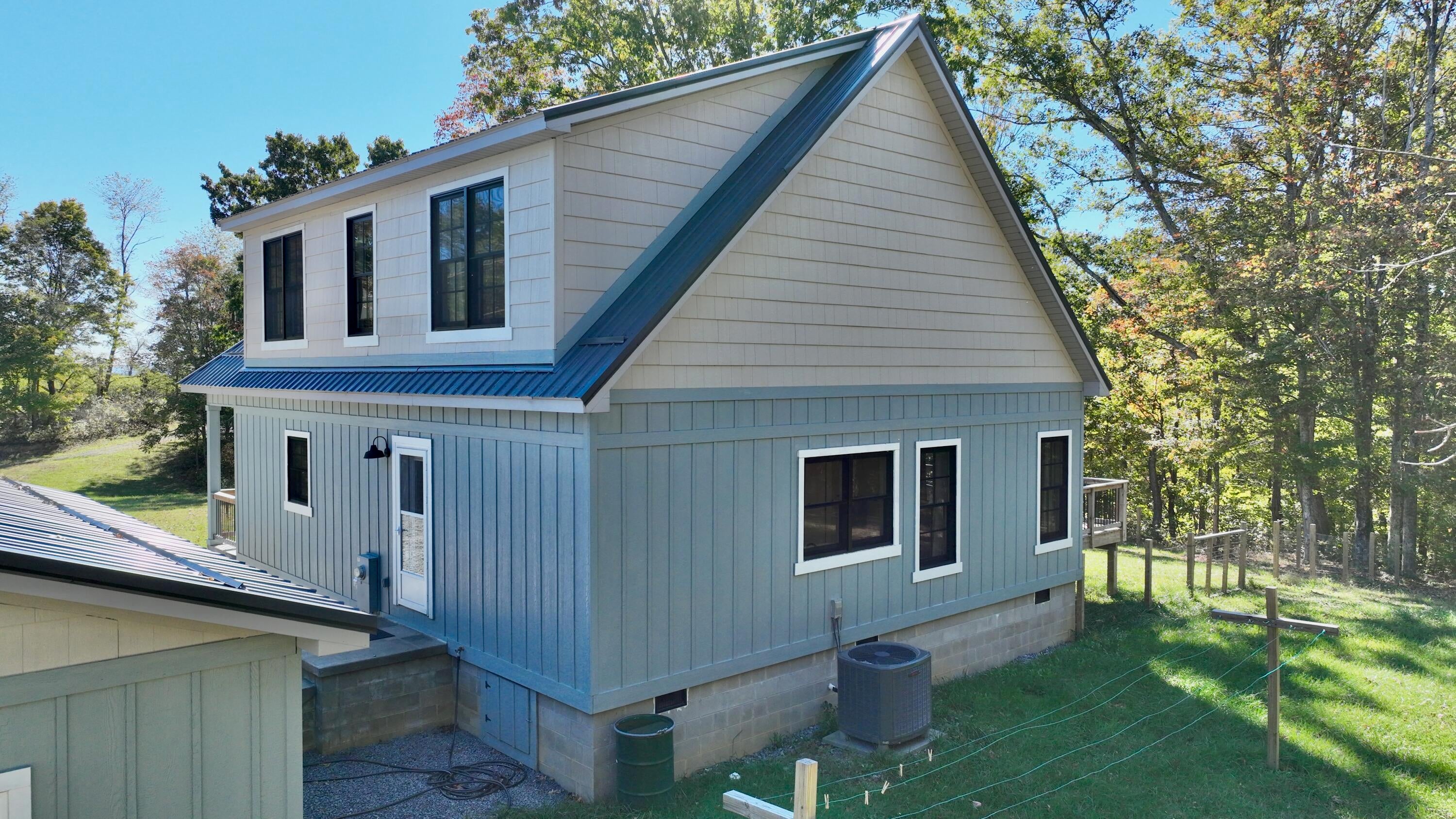 4167 Bal Noble Road Hinton, WV 25951 - Photo 4 of 36 Gallery Image 4
