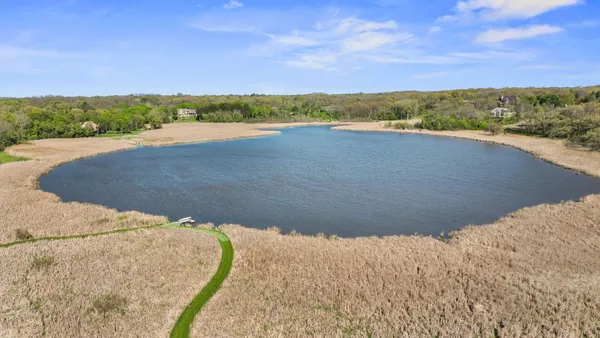 $1,395,000 | 241 Otis Road, Barrington Hills, IL 60010
