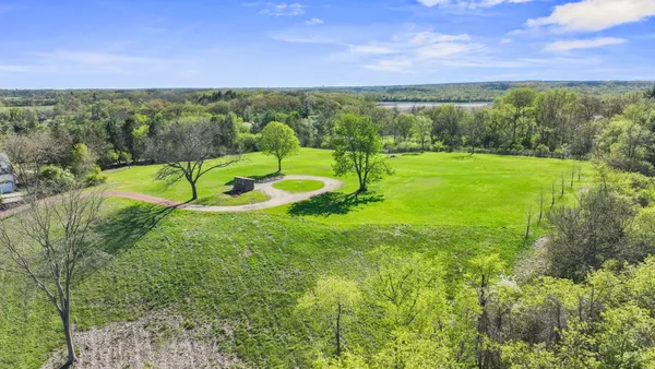$1,395,000 | 241 Otis Road, Barrington Hills, IL 60010