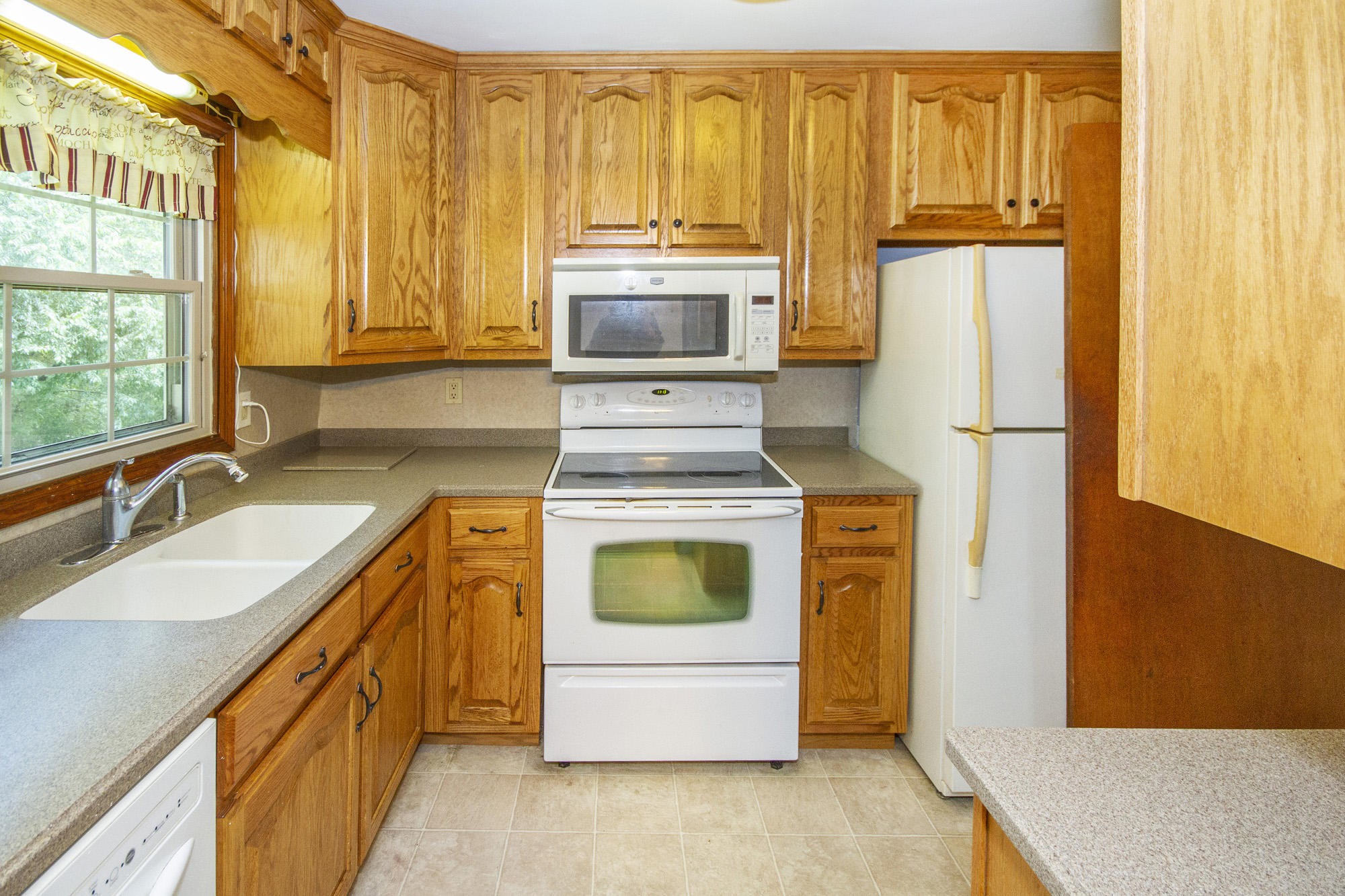 103 Simmons Road Loudon, TN 37774 - Photo 3 of 23 Gallery Image 3