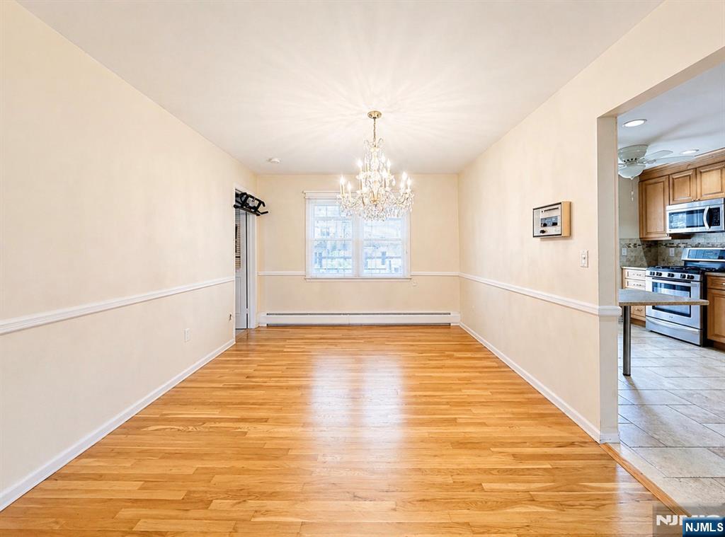 274 Seton Hall Drive Paramus, NJ 07652 - Photo 6 of 26