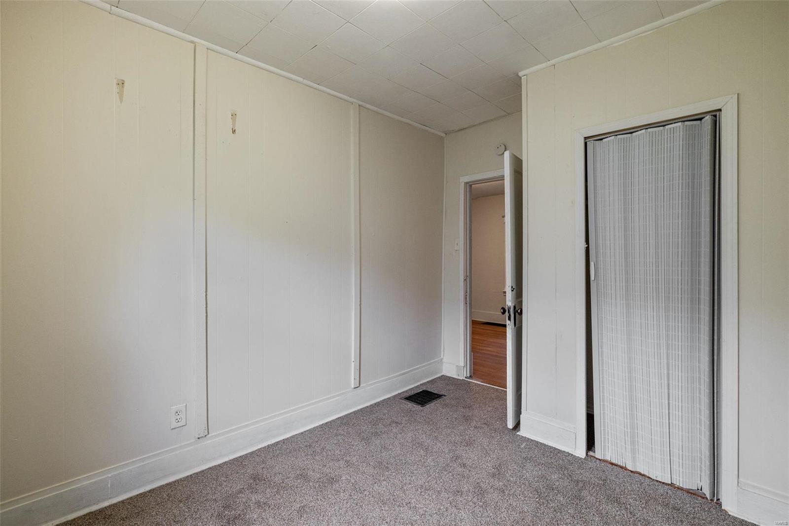 6546 Joseph Avenue St. Louis, MO 63133 - Photo 14 of 29