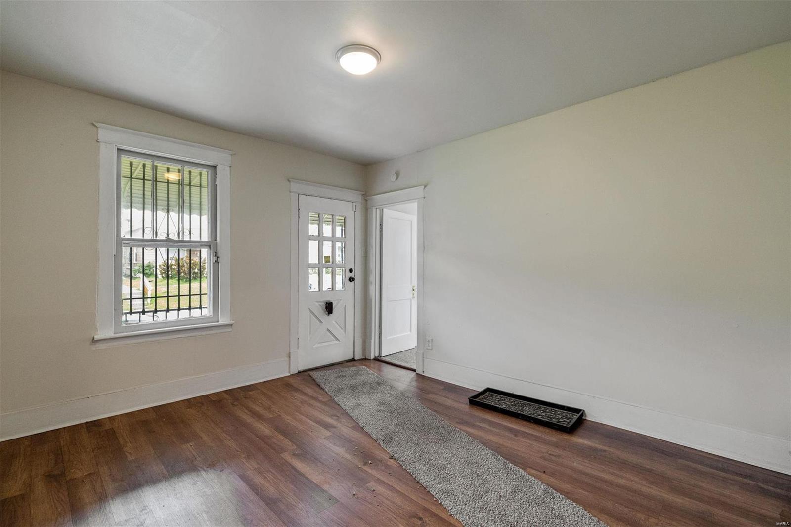 6546 Joseph Avenue St. Louis, MO 63133 - Photo 3 of 29