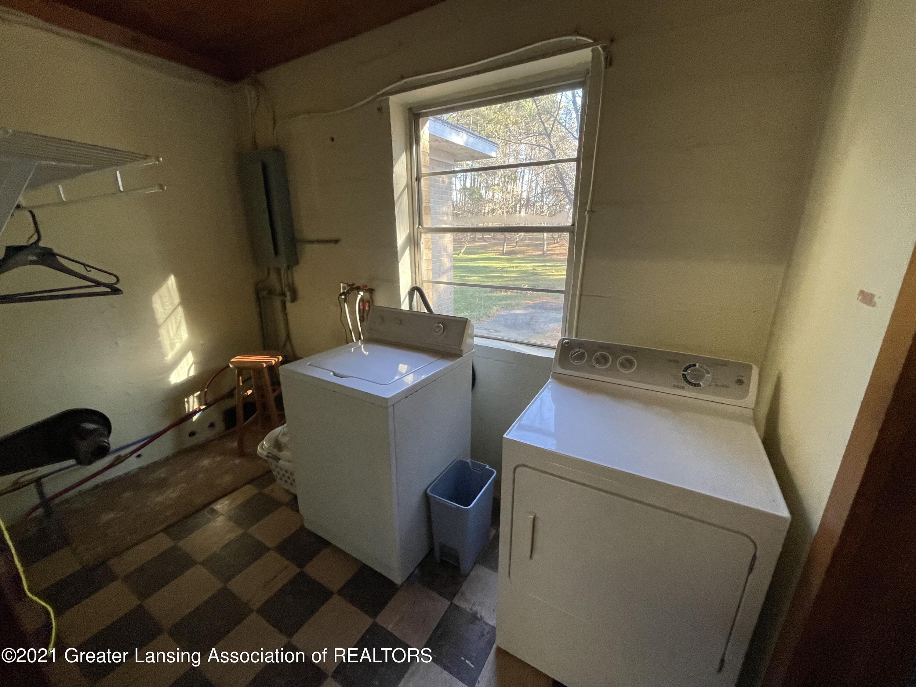 15053 Nichols Road Bath, MI 48808 - Photo 24 of 26 IMG_3813