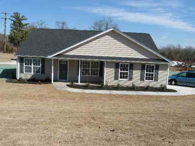 101 James Road Easley, SC 29642 - Photo 1 of 6 Gallery Image 1