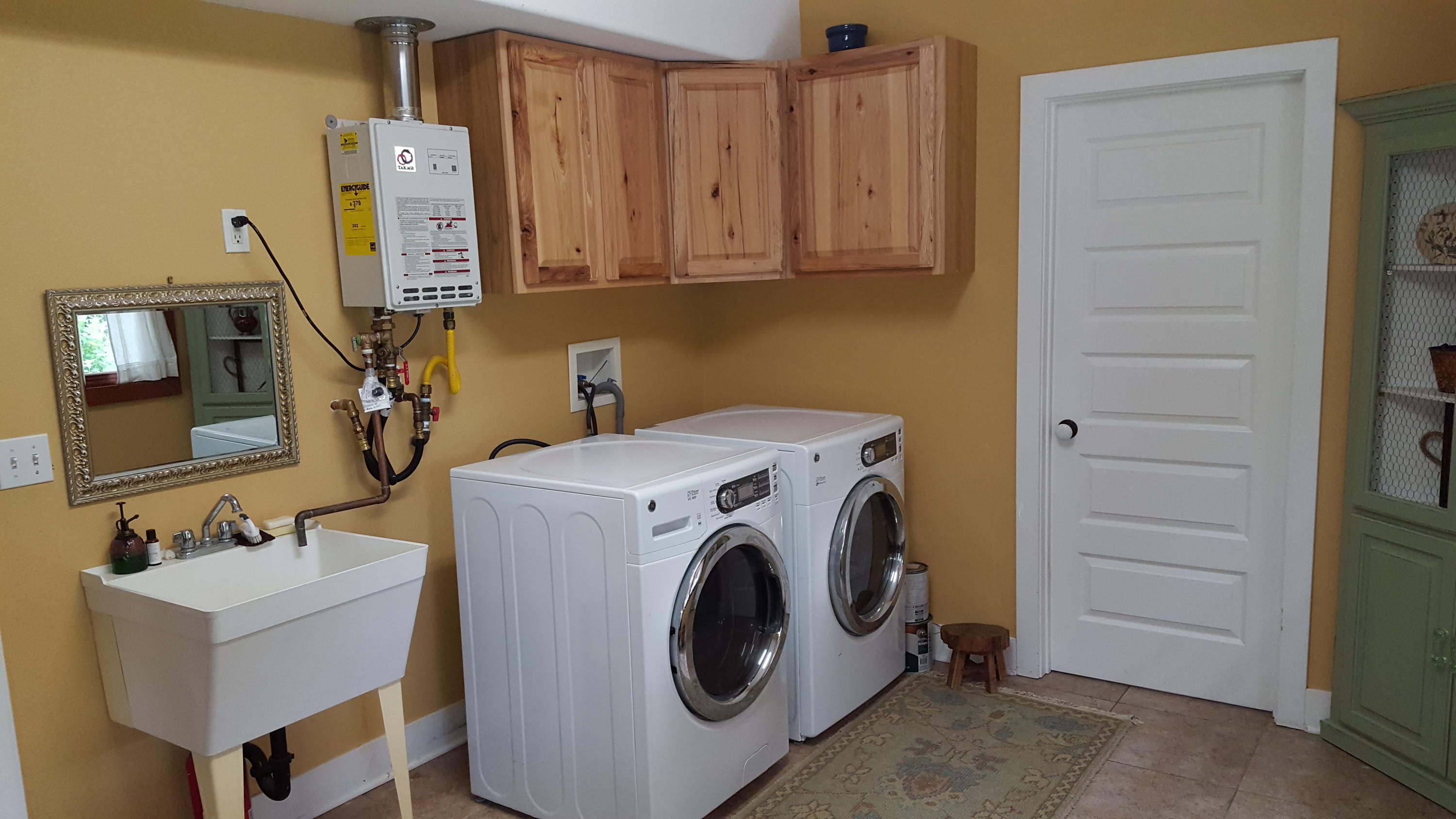 13148 South Fork Road Igo, CA 96047 - Photo 18 of 50 TANKLESS HOT WATER-SINK-LAUNDRY AREA
