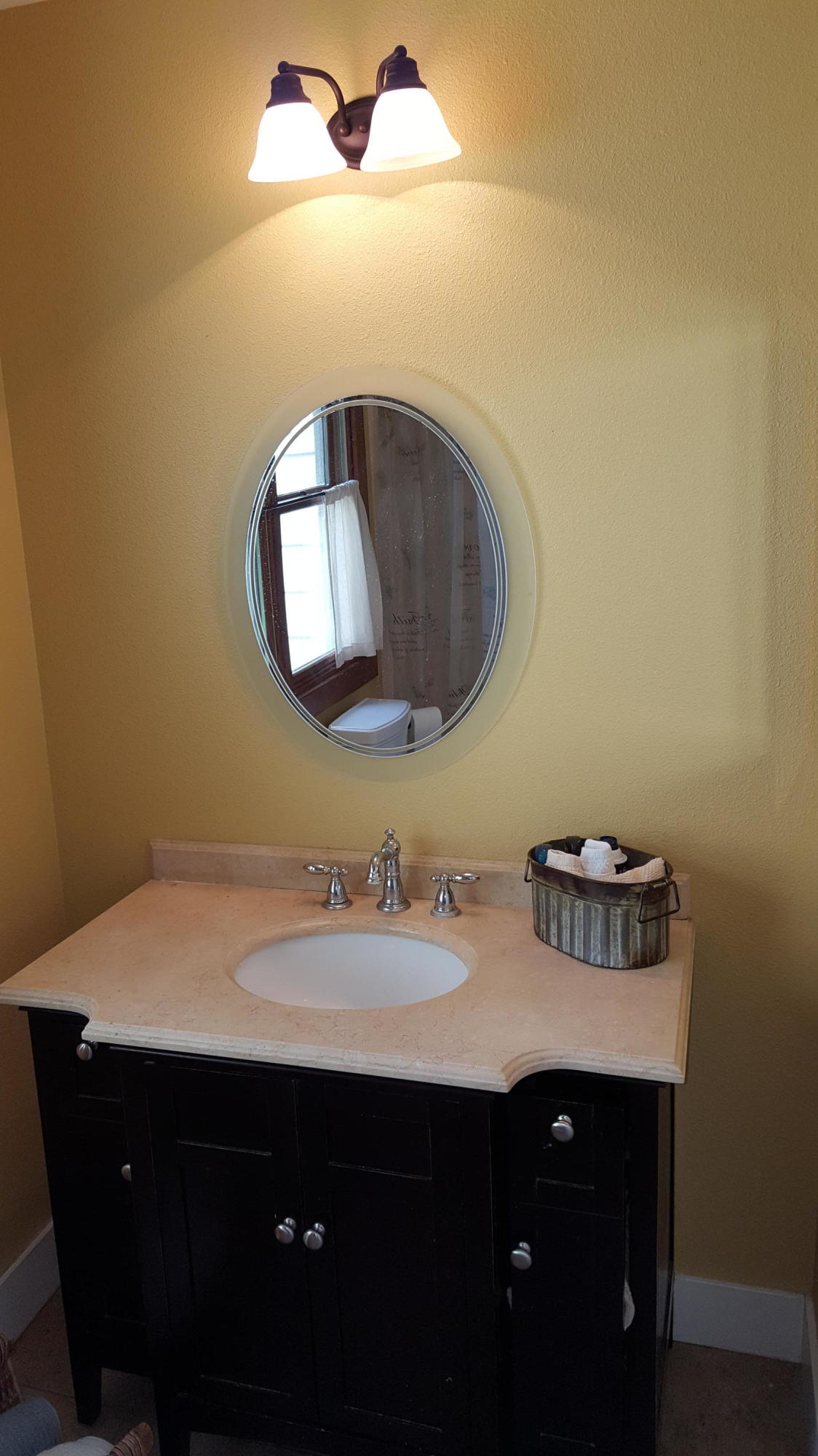 13148 South Fork Road Igo, CA 96047 - Photo 31 of 50 BATHROOM 1