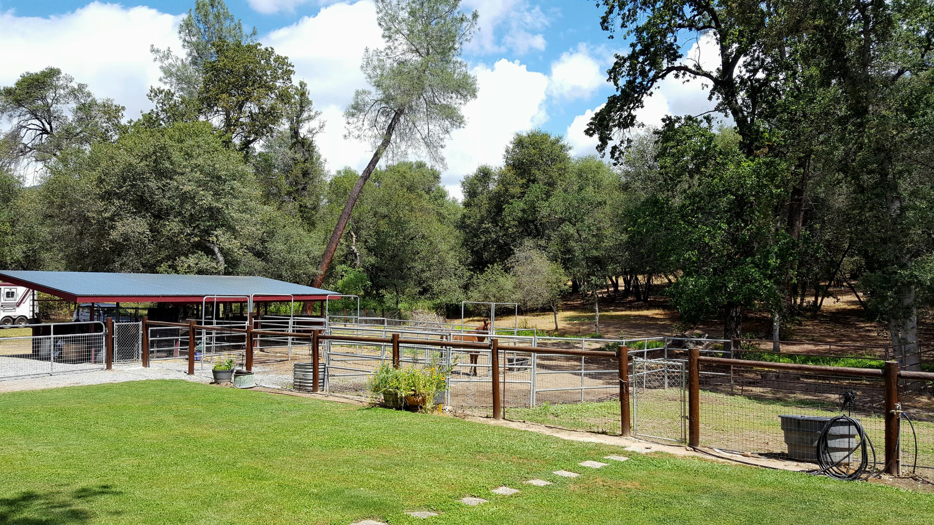 13148 South Fork Road Igo, CA 96047 - Photo 48 of 50 TWO STALL HORSE LEAN-TO