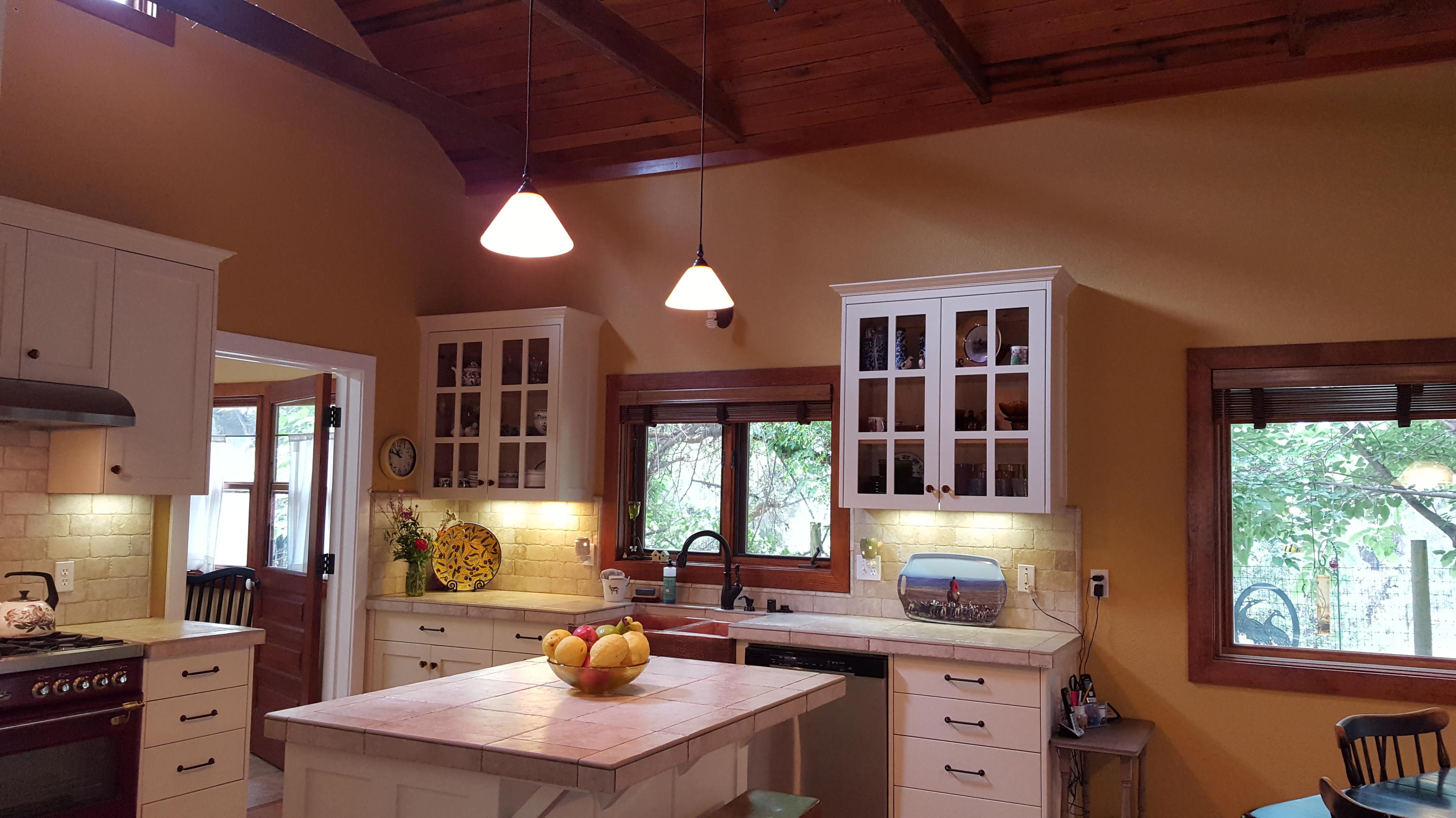 13148 South Fork Road Igo, CA 96047 - Photo 10 of 50 REMODELED STYLISH KITCHEN