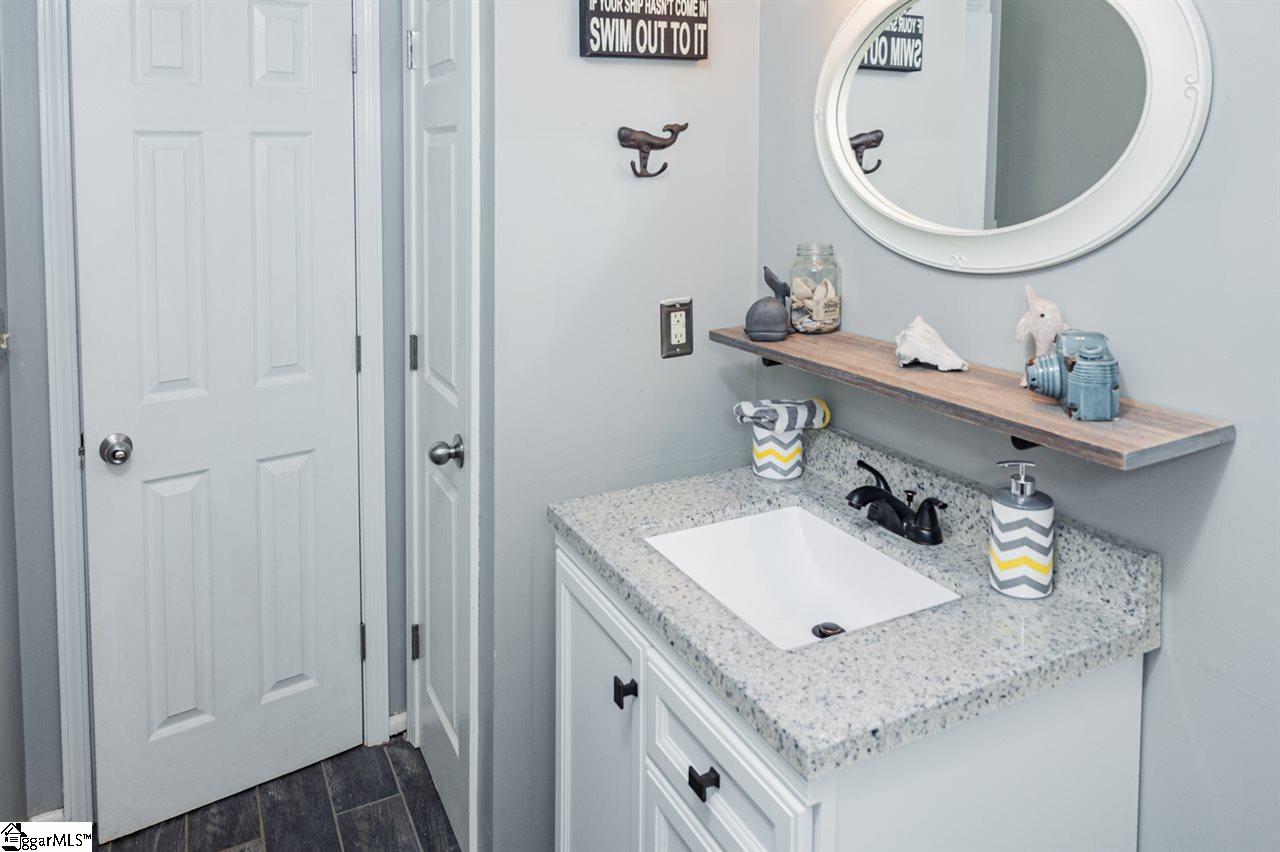 136 Watkins Road Easley, SC 29642 - Photo 14 of 36 Gallery Image 14