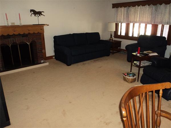 37 Thompson Road Weymouth, MA 02191 - Photo 3 of 11