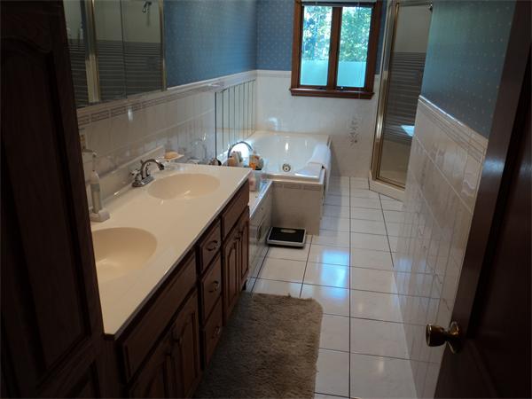 37 Thompson Road Weymouth, MA 02191 - Photo 8 of 11