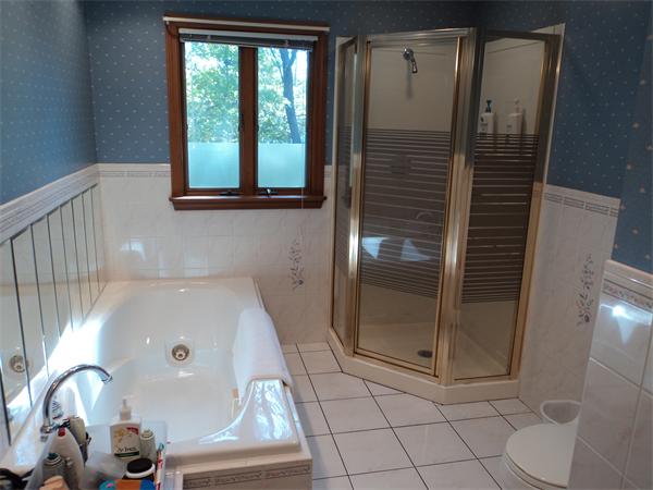 37 Thompson Road Weymouth, MA 02191 - Photo 9 of 11