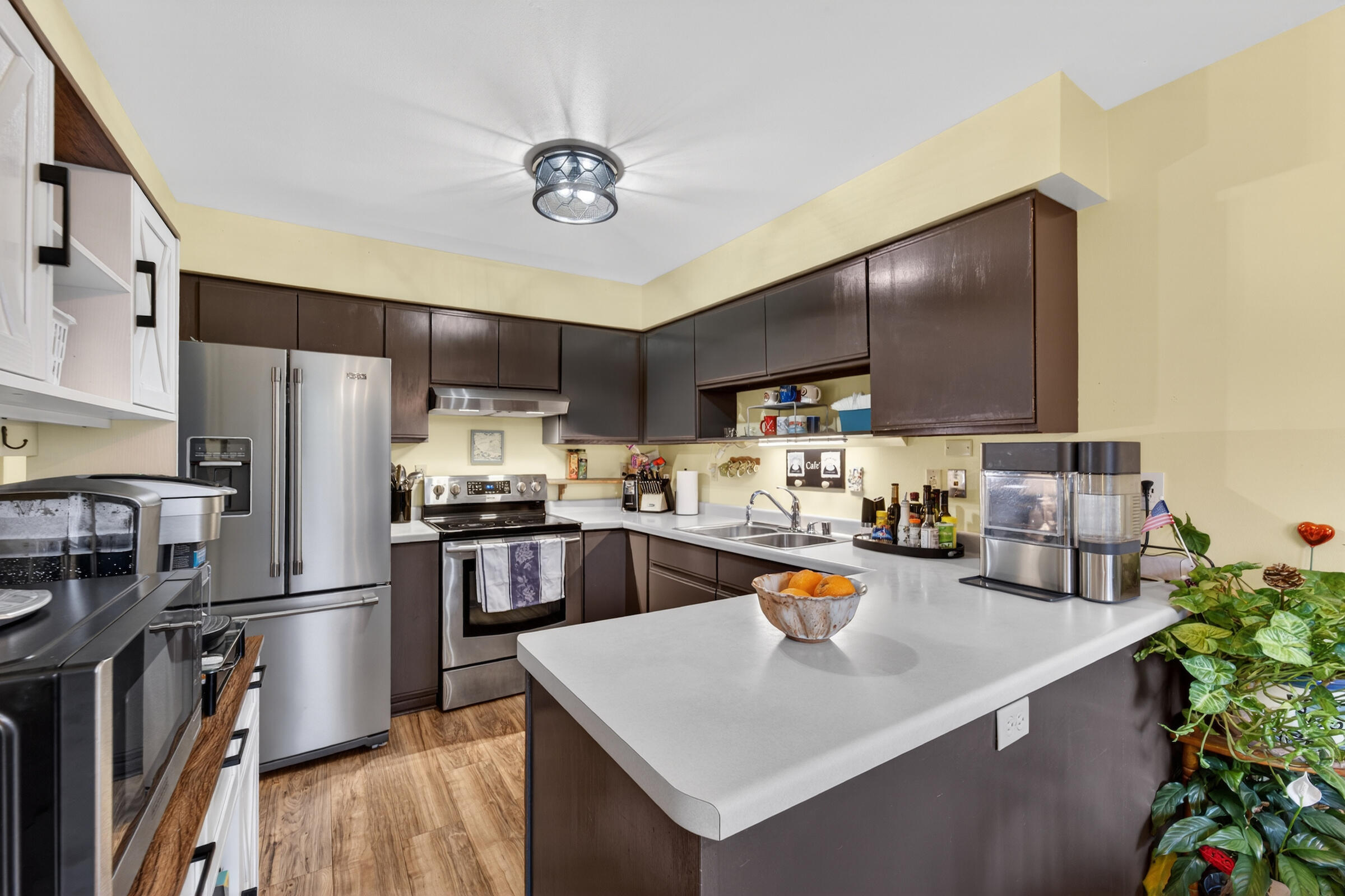 1424 South River Road, Unit 1426 New Berlin, WI 53151 - Photo 2 of 30 Kit