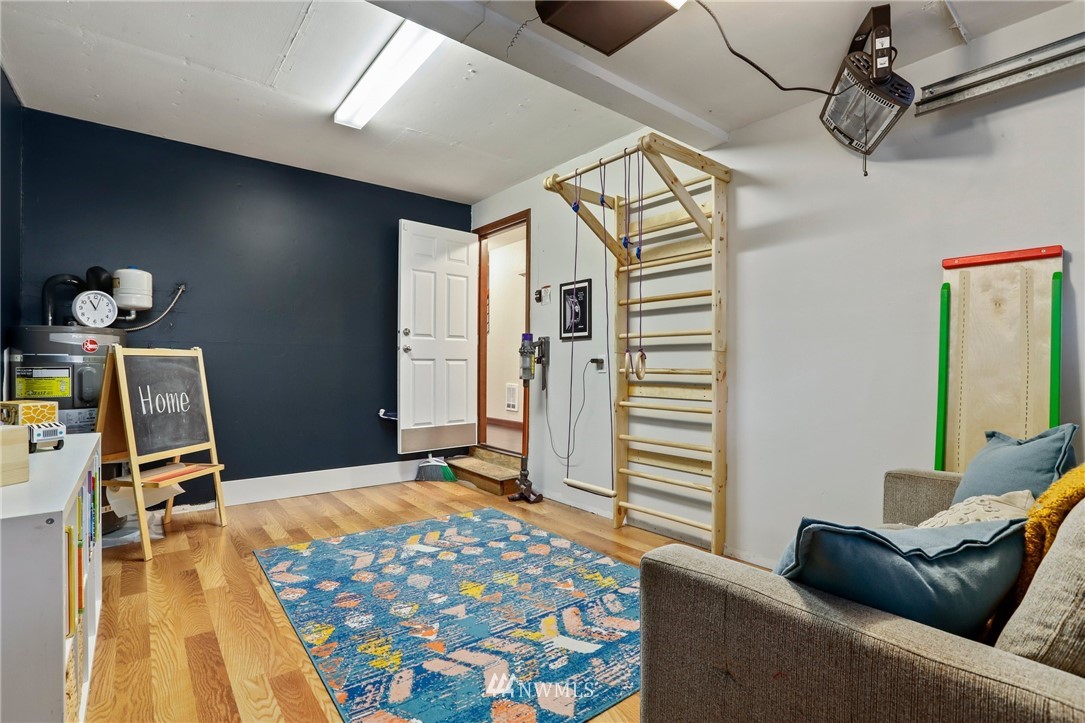 8705 238th Street Southwest, Unit H Edmonds, WA 98026 - Photo 14 of 27 Gallery Image 14