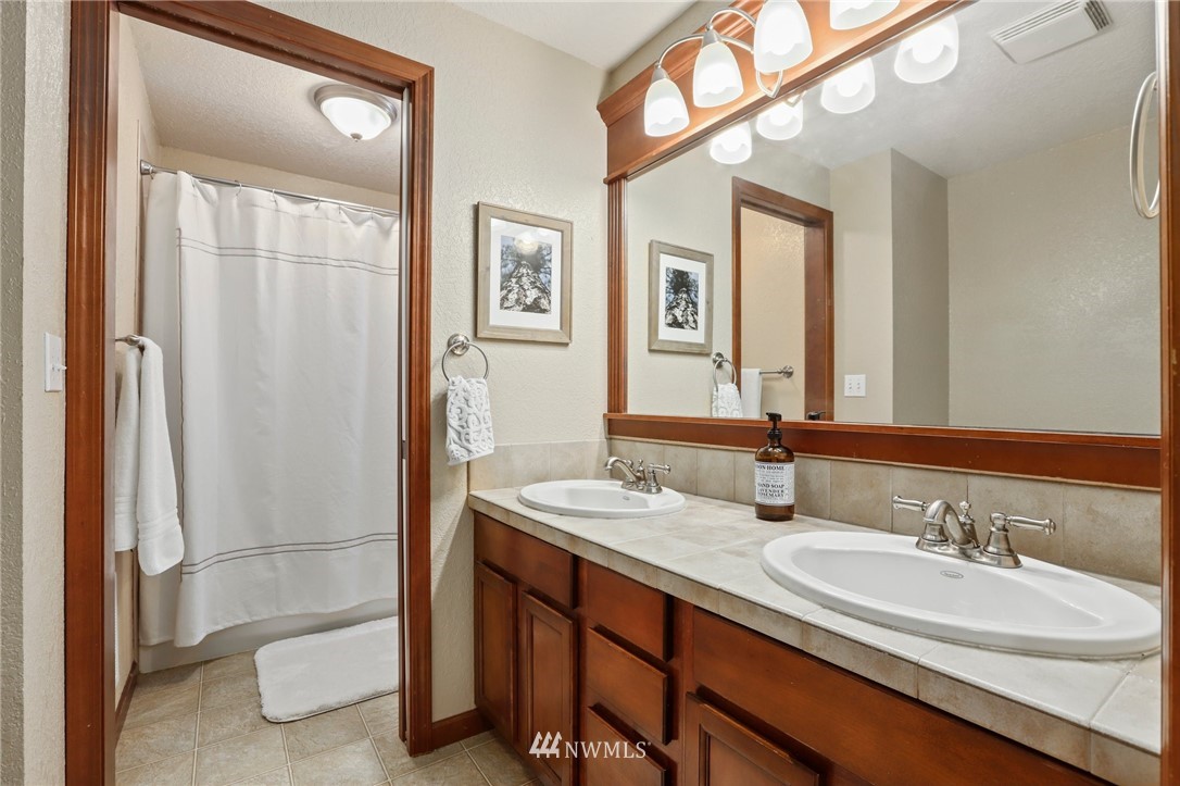8705 238th Street Southwest, Unit H Edmonds, WA 98026 - Photo 18 of 27 Gallery Image 18