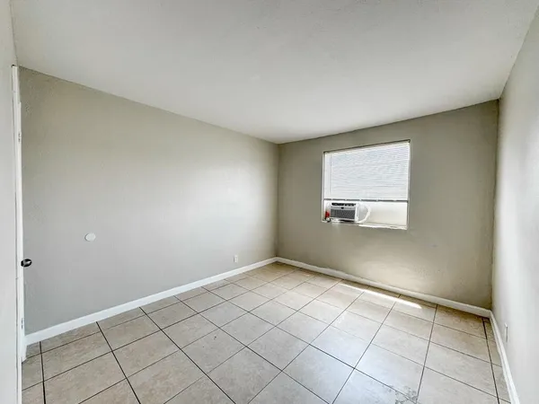 $1,500 | 1010 9th Street, West Palm Beach, FL 33401