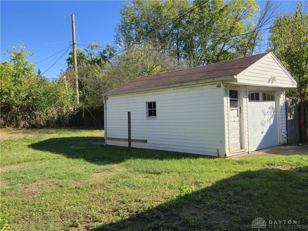 1816 Wesleyan Road Dayton, OH 45406 - Photo 17 of 17 Yard & Garage