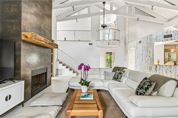 $1,100,000 | 9415 Periwinkle Drive, Vero Beach, FL 32963