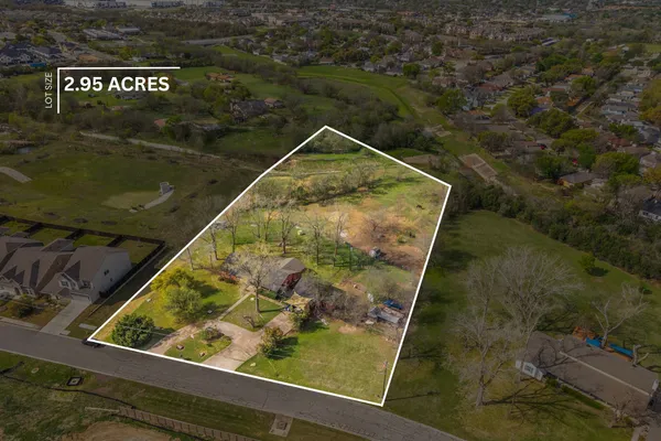 $800,000 | 902 Ray Berglund Boulevard, Round Rock, TX 78664