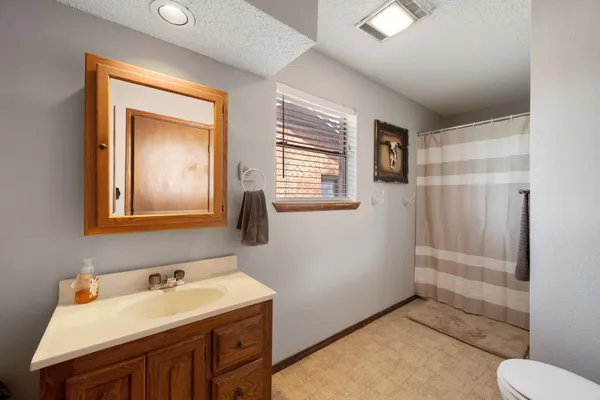 $800,000 | 902 Ray Berglund Boulevard, Round Rock, TX 78664