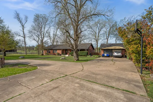 $800,000 | 902 Ray Berglund Boulevard, Round Rock, TX 78664