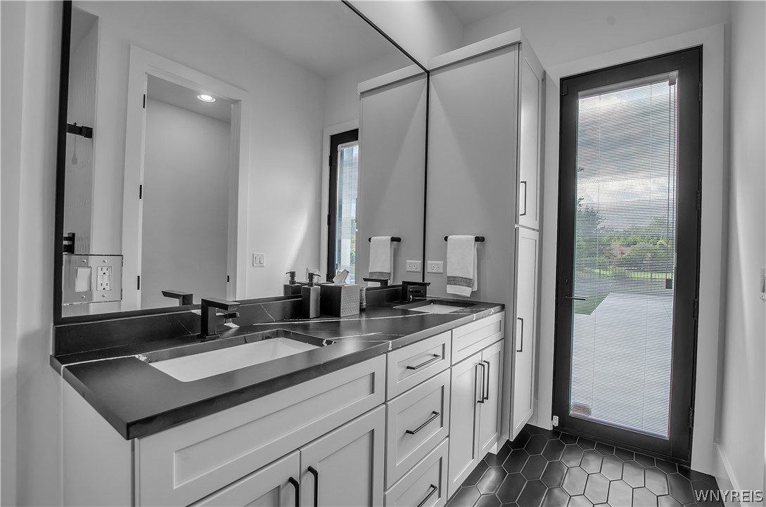 200 Paradise Road Amherst, NY 14051 - Photo 44 of 50