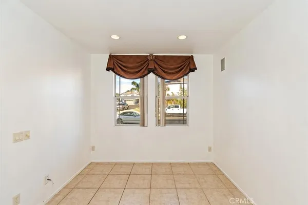 $4,000 | 16757 Escalon Drive, Fontana, CA 92336