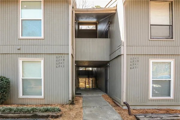 $165,000 | 6241 Overlook Road Northwest, Unit 6241, Peachtree Corners, GA 30092