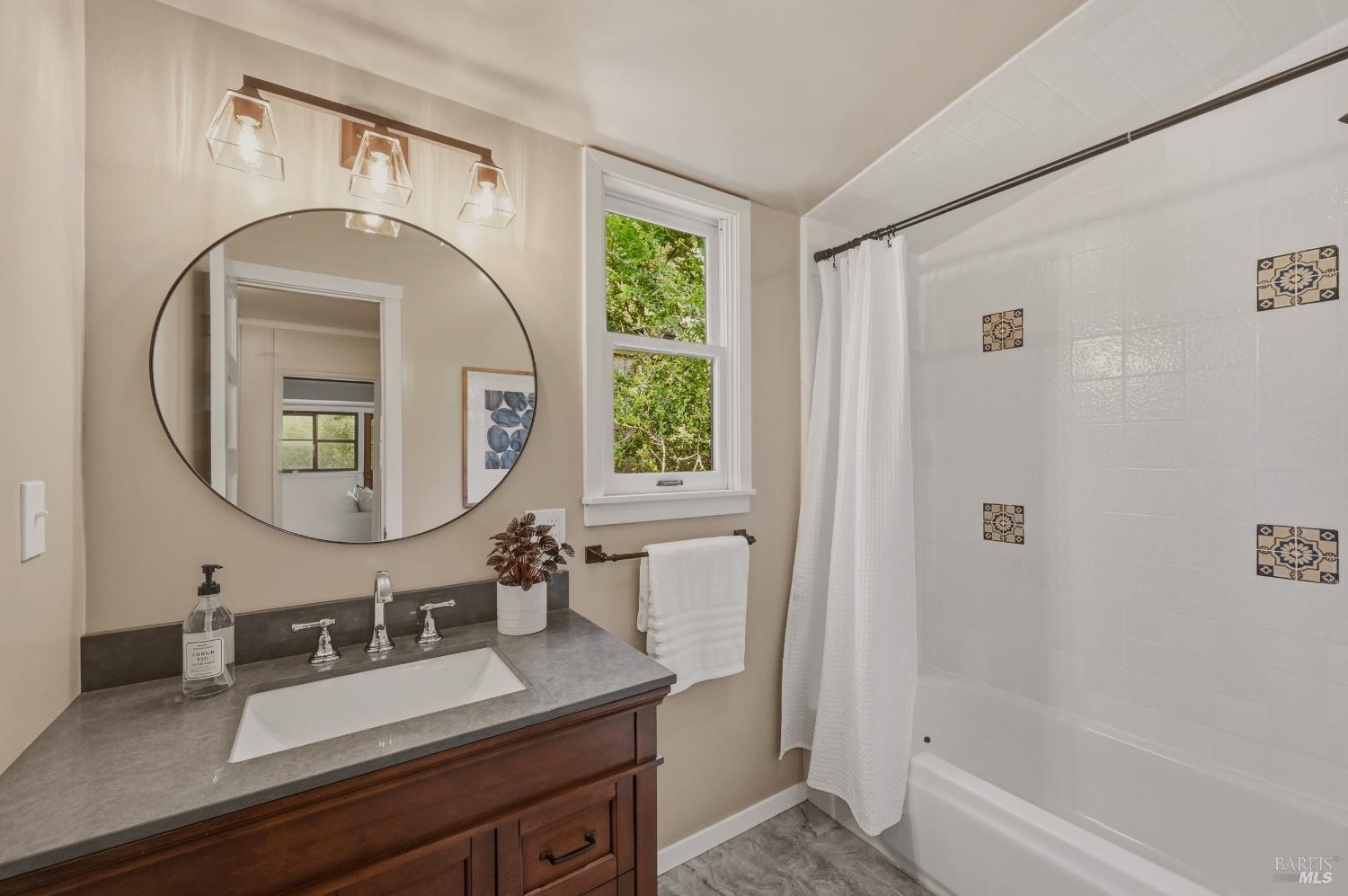 4 Barranca Road Forest Knolls, CA 94933 - Photo 11 of 35
