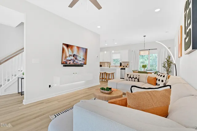 $2,850 | 1917 Essex Road, Unit A, Durham, NC 27704