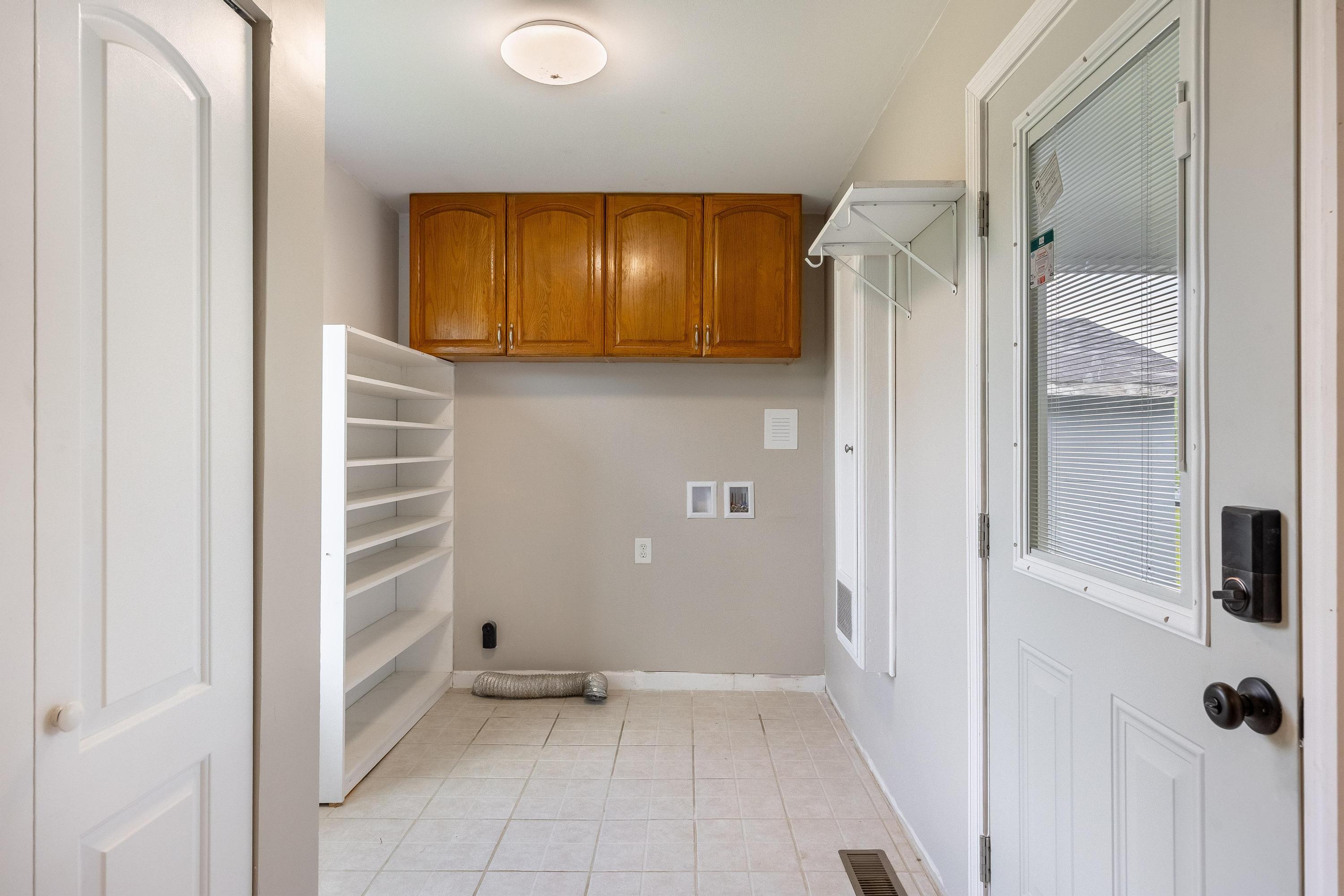 1334-1356 Johnson Road Southeast Cleveland, TN 37323 - Photo 12 of 45 Main House Laundry Room