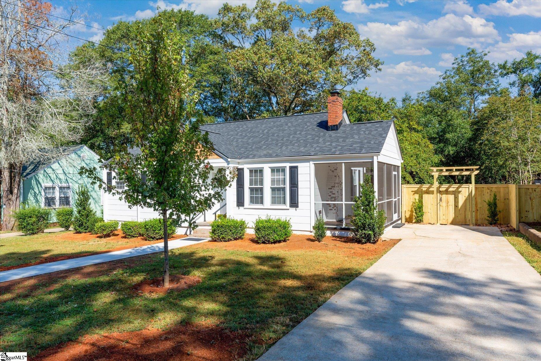 32 Pleasant Ridge Avenue Greenville, SC 29605 - Photo 5 of 40 Gallery Image 5