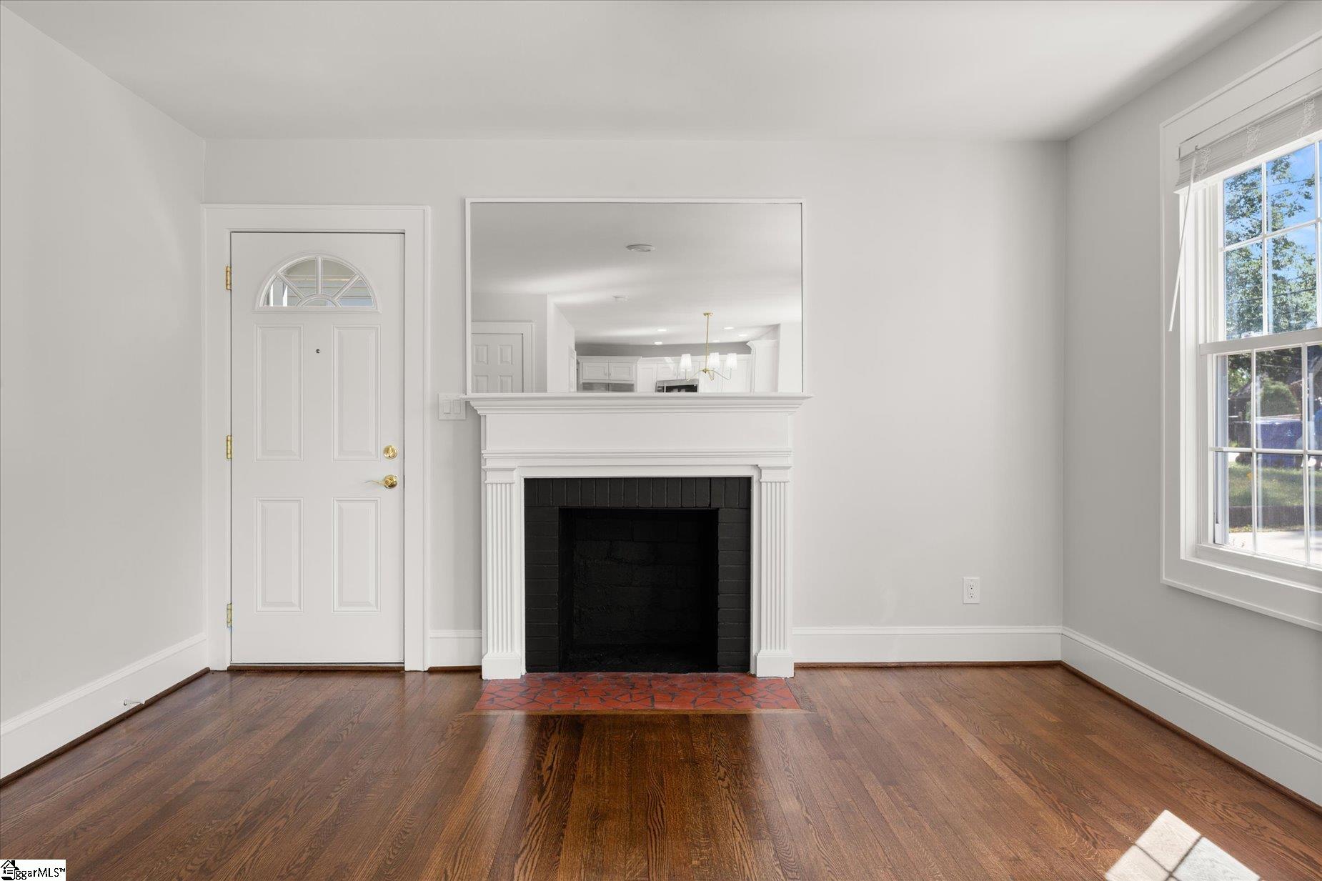 32 Pleasant Ridge Avenue Greenville, SC 29605 - Photo 8 of 40 Gallery Image 8