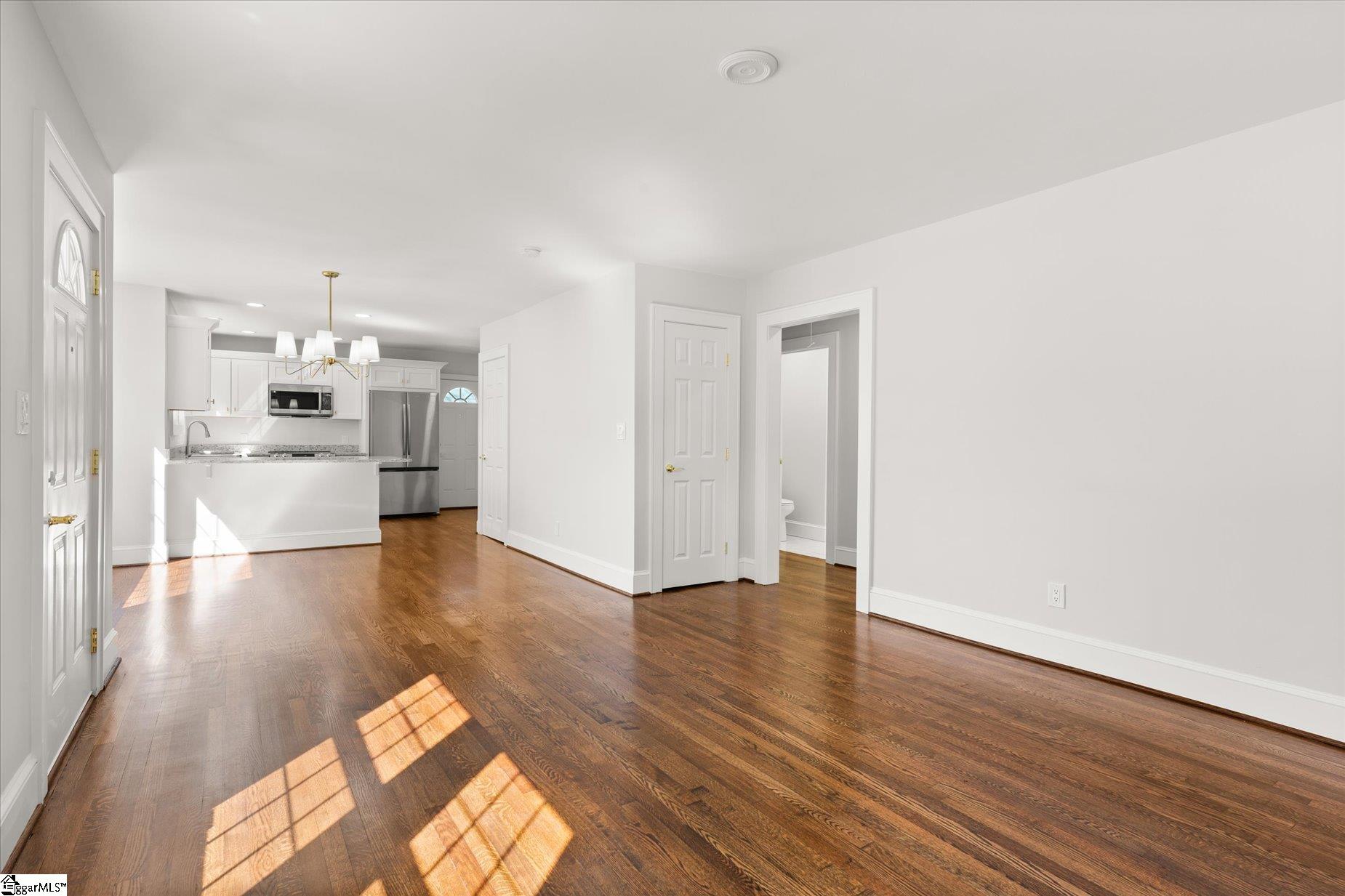 32 Pleasant Ridge Avenue Greenville, SC 29605 - Photo 9 of 40 Gallery Image 9