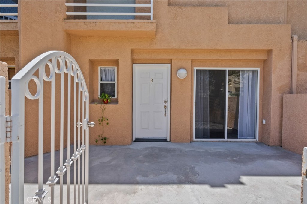25511 Schubert Circle, Unit 142B Stevenson Ranch, CA 91381 - Photo 3 of 47