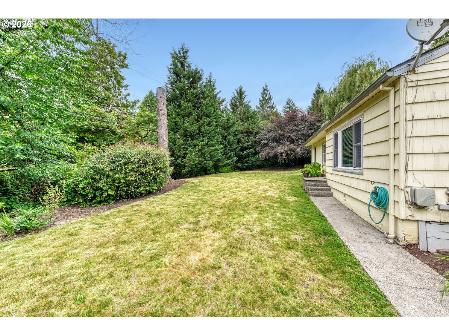 9314 Southwest Terwilliger Boulevard Portland, OR 97219 - Photo 25 of 27