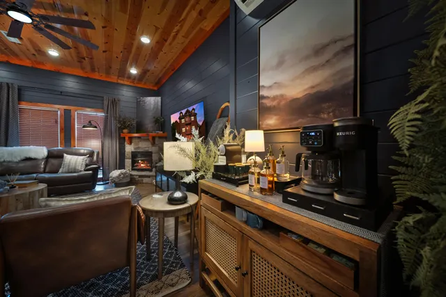 $1,775,000 | 2513 Laurel Point Way, Sevierville, TN 37862