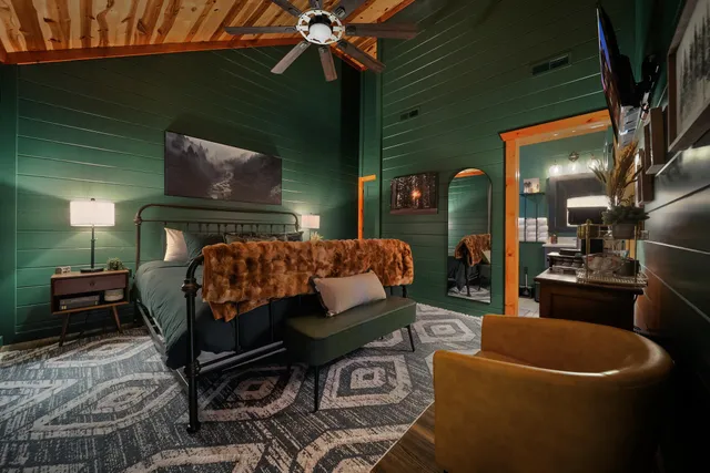 $1,775,000 | 2513 Laurel Point Way, Sevierville, TN 37862