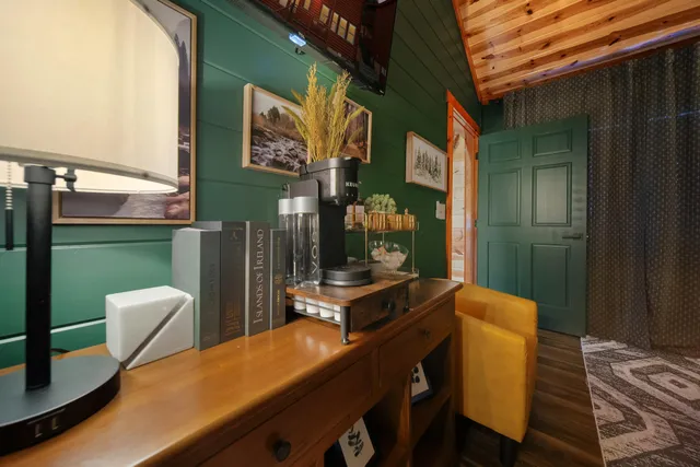 $1,775,000 | 2513 Laurel Point Way, Sevierville, TN 37862